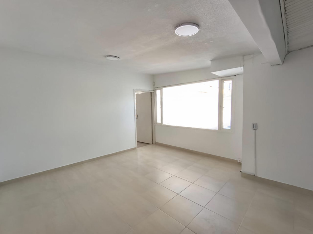 Oficina en arriendo en La Castellana, Bogotá, 52 m² · foto 9 de 17