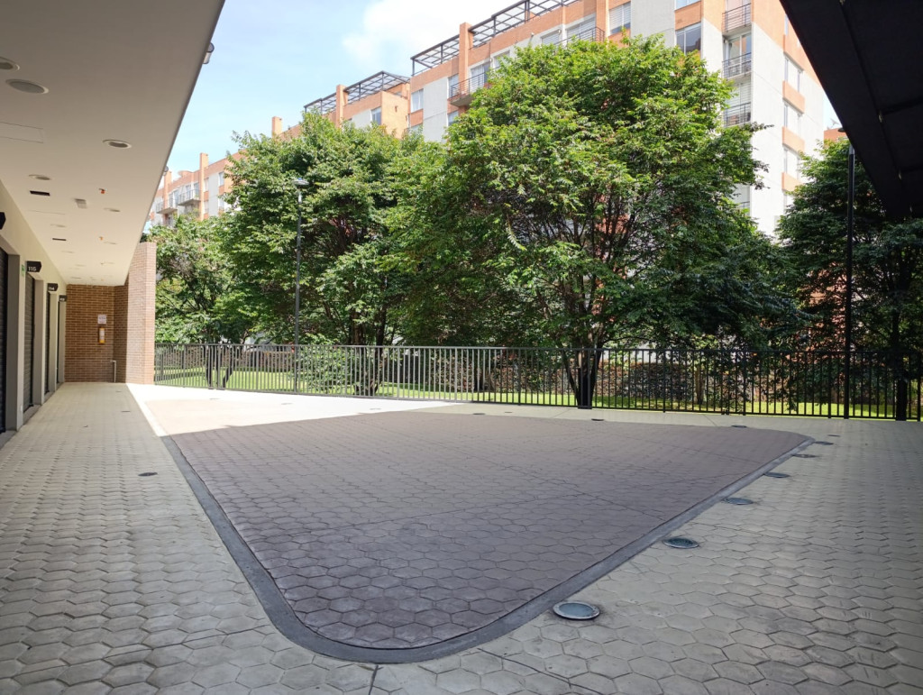 Local en venta en Colina Campestre, Bogotá, 25 m² · foto 3 de 7