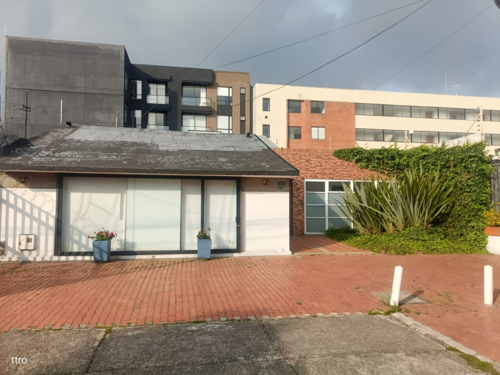 Casa en venta en San Patricio, Bogotá · foto 2 de 24