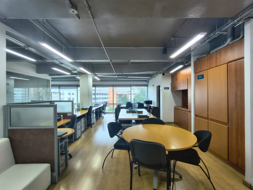 Oficina en arriendo en Santa Barbara Alta, Bogotá, 116 m² · foto 9 de 24