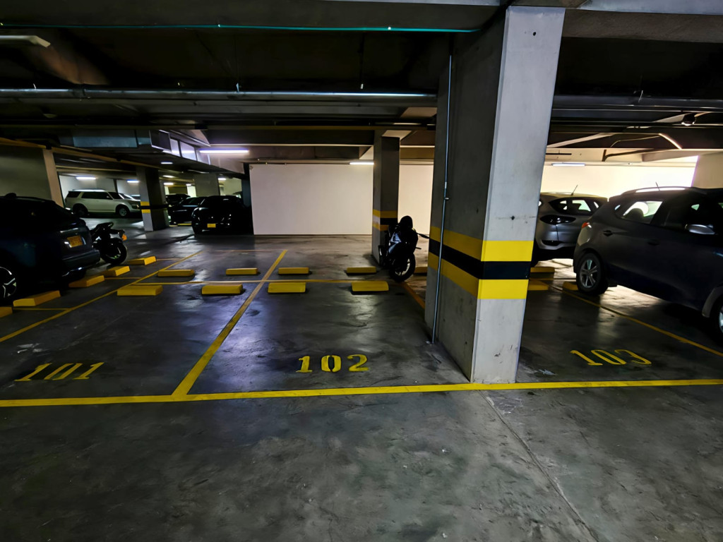 Oficina en arriendo en Chico Norte, Bogotá, 305 m² · foto 18 de 20