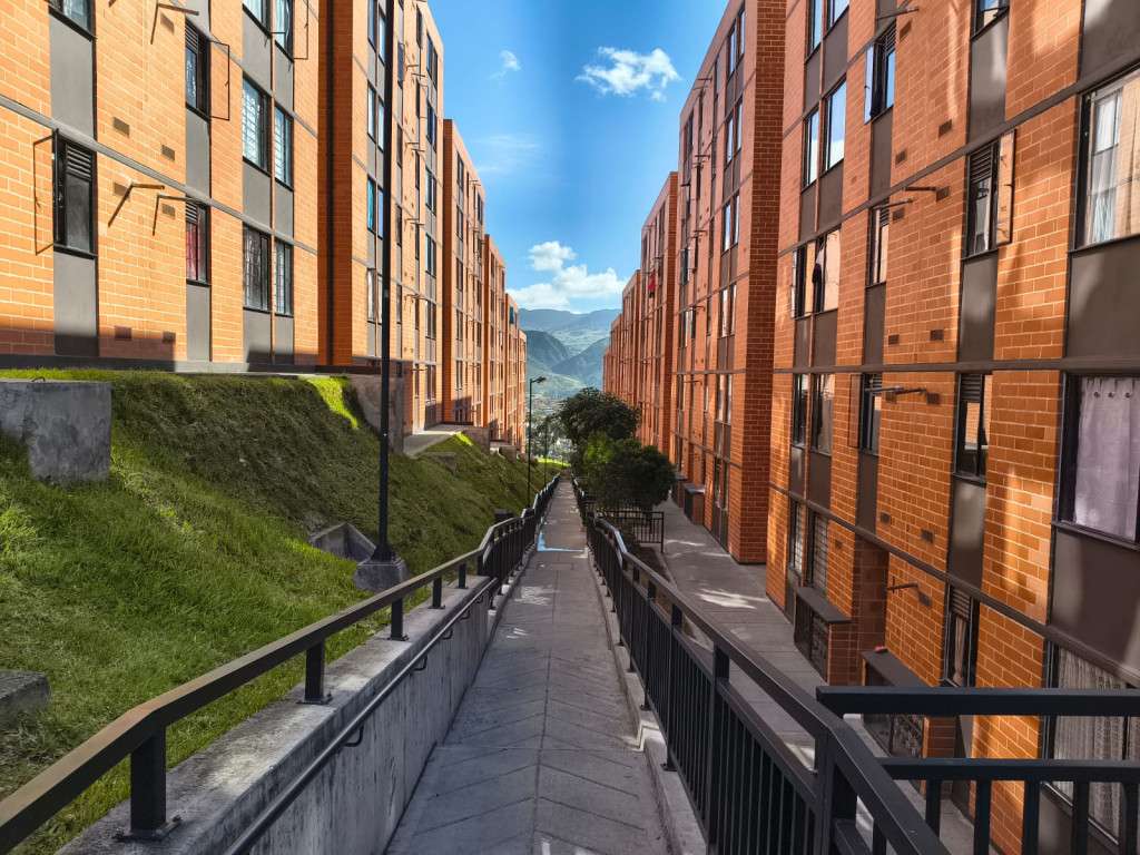 Apartamento de 2 alcobas en venta en La Esperanza, Bogotá, 42 m² · foto 3 de 23