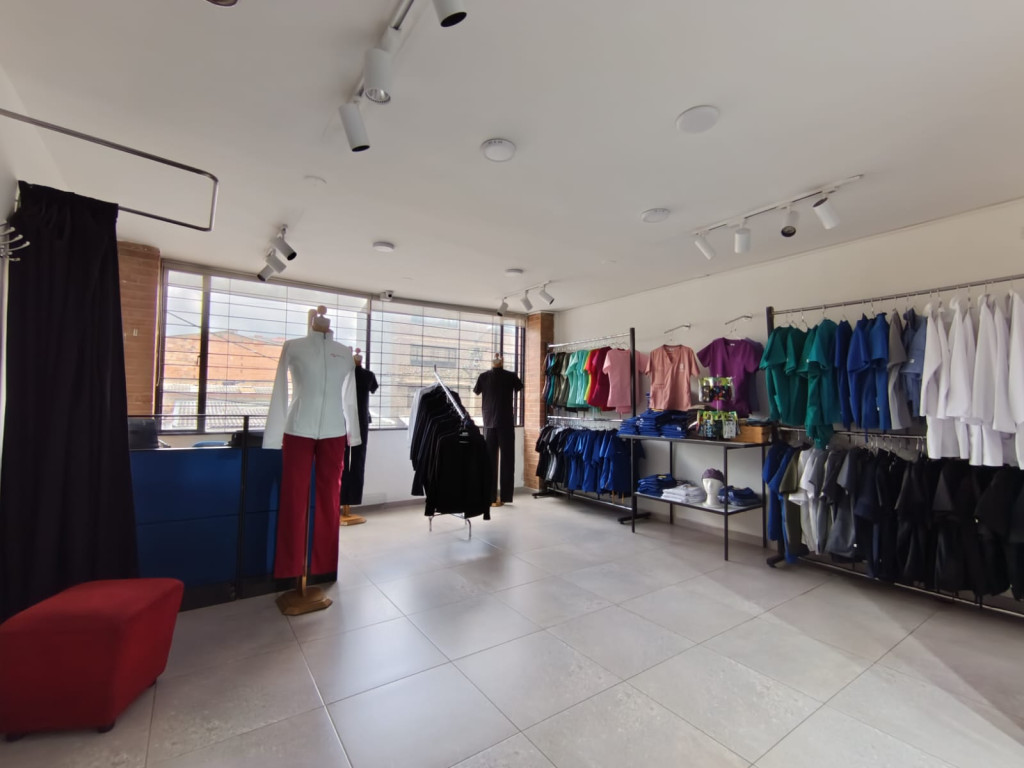 Edificio en venta en San José Del Prado, Bogotá, 580 m² · foto 12 de 19