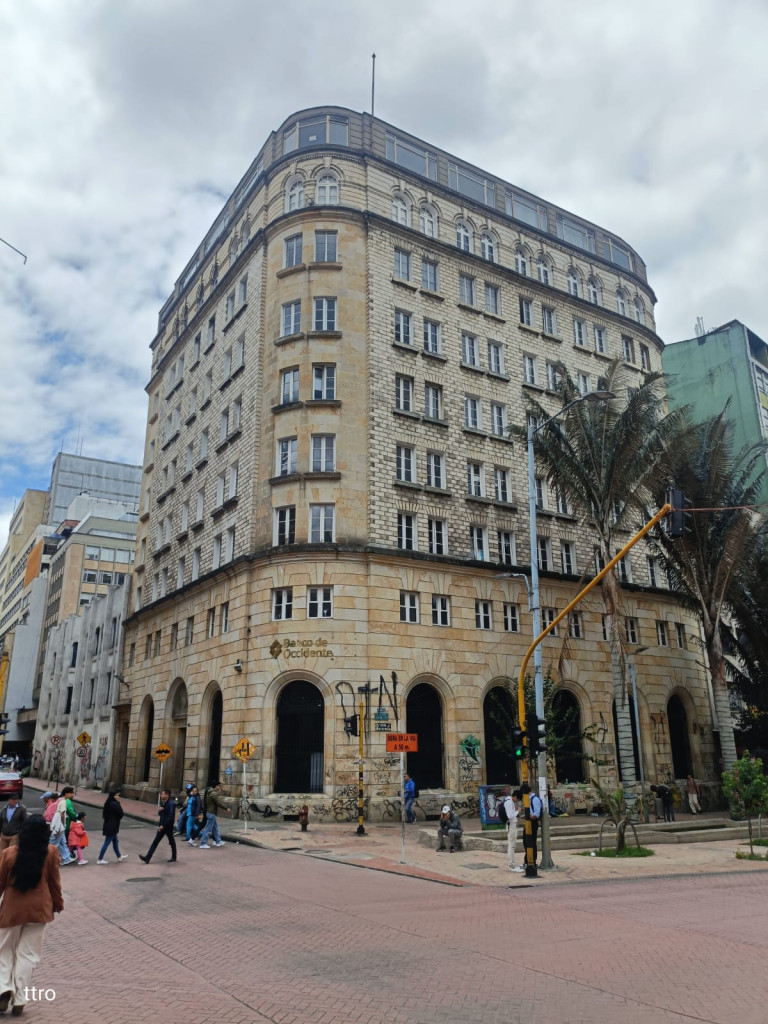 Oficina en venta en La Candelaria, Bogotá, 24 m² · foto 3 de 11