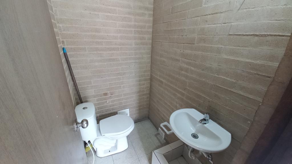 Local en venta en Mandalay, Bogotá, 23 m² · foto 4 de 6