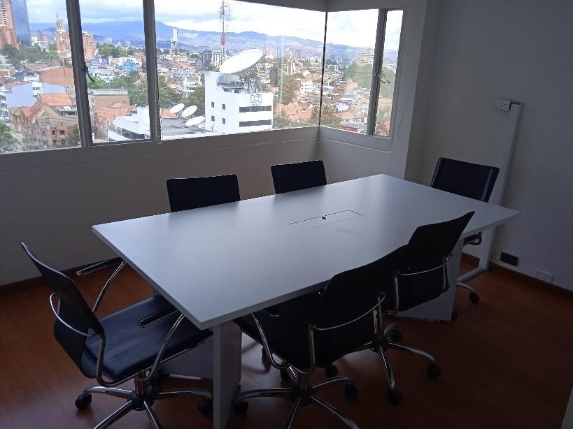 Oficina en venta en La Soledad, Bogotá, 241 m² · foto 21 de 21