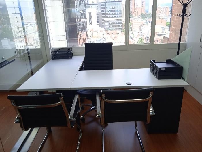 Oficina en venta en La Soledad, Bogotá, 241 m² · foto 5 de 21