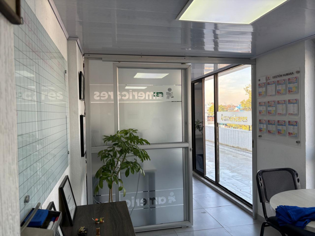 Oficina en arriendo en El Retiro, Bogotá, 217 m² · foto 10 de 23