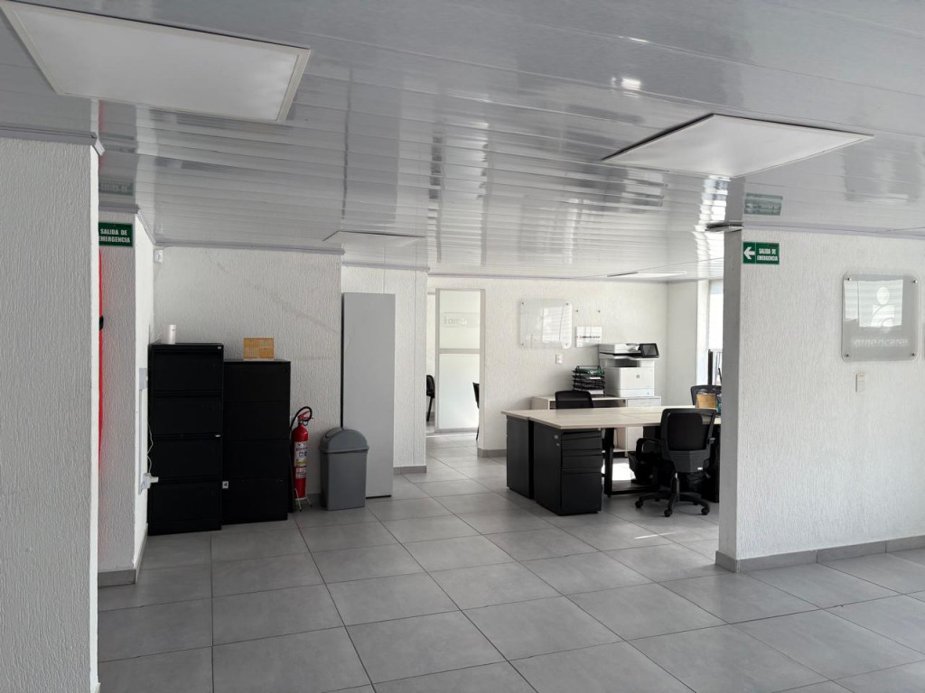 Oficina en arriendo en El Retiro, Bogotá, 217 m² · foto 16 de 23