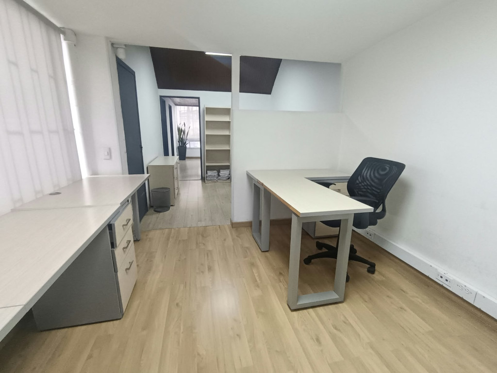 Oficina en arriendo en Morato, Bogotá, 200 m² · foto 23 de 24