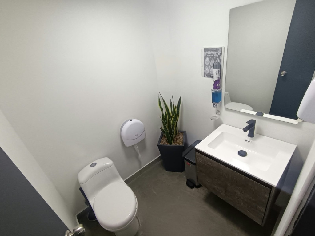 Oficina en venta en Morato, Bogotá, 200 m² · foto 24 de 24