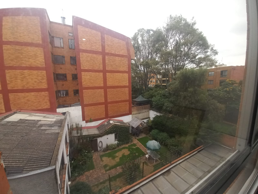 Oficina en arriendo en Puente Largo, Bogotá, 13 m² · foto 11 de 14