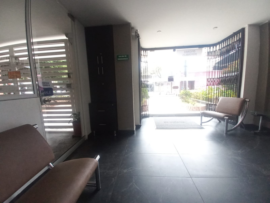 Oficina en arriendo en Puente Largo, Bogotá, 13 m² · foto 14 de 14