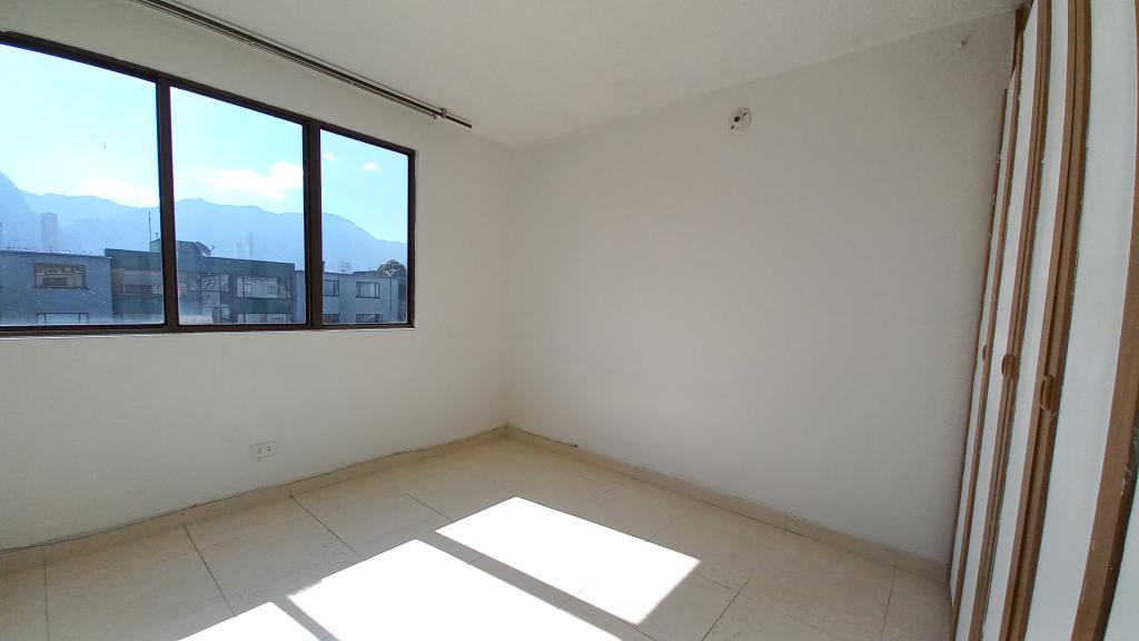Apartamento en venta en Usatama, Bogotá · foto 6 de 24