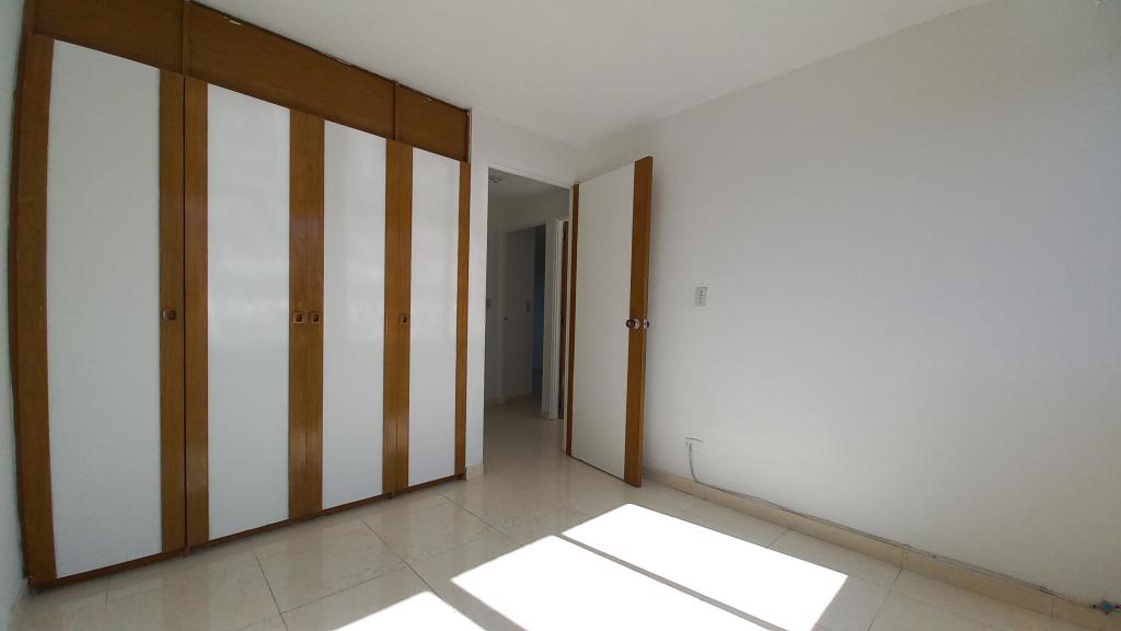 Apartamento en venta en Usatama, Bogotá · foto 7 de 24