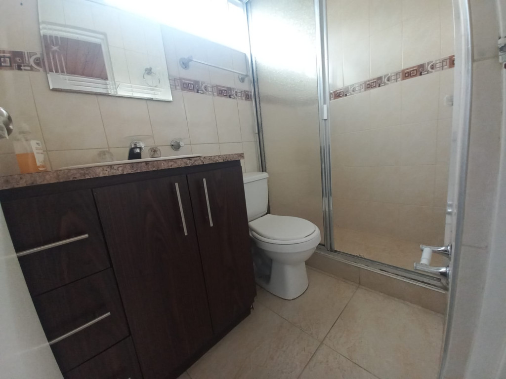 Casa de 5 alcobas en venta en Niza Norte, Bogotá, 179 m² · foto 20 de 21