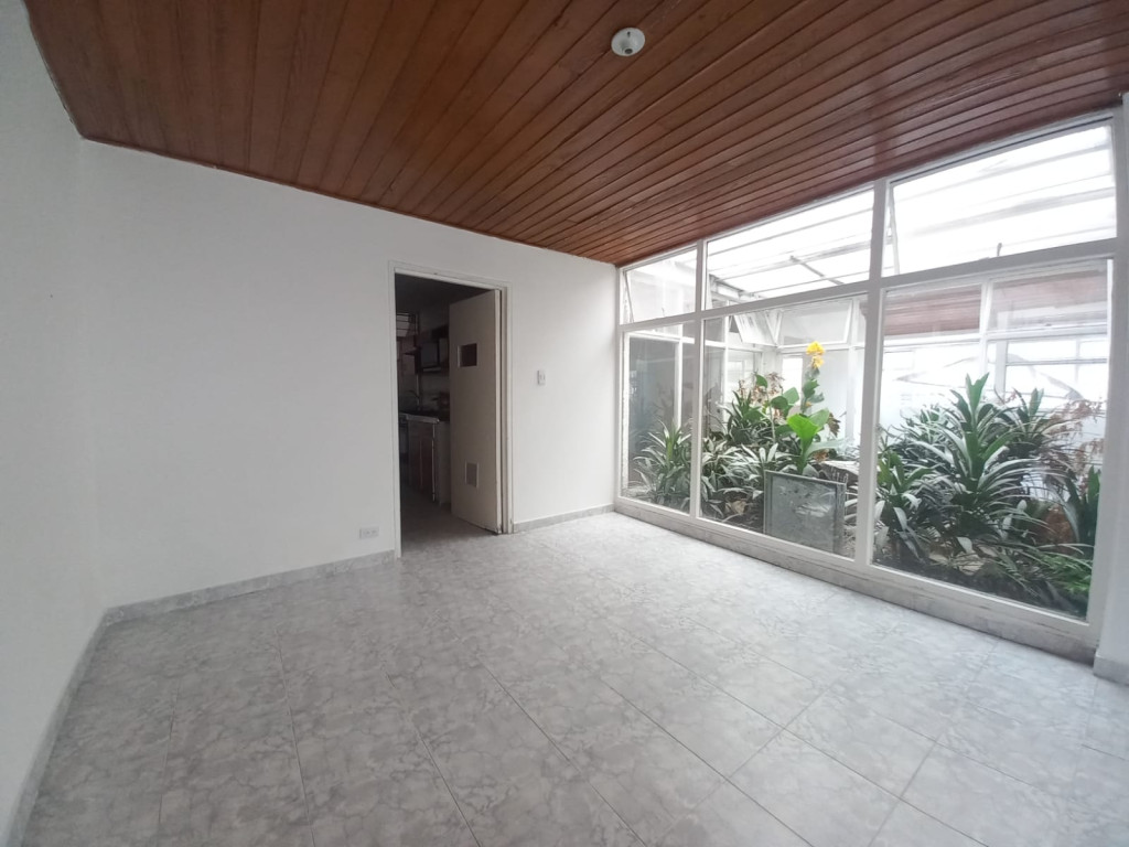 Casa de 5 alcobas en venta en Niza Norte, Bogotá, 179 m² · foto 4 de 21