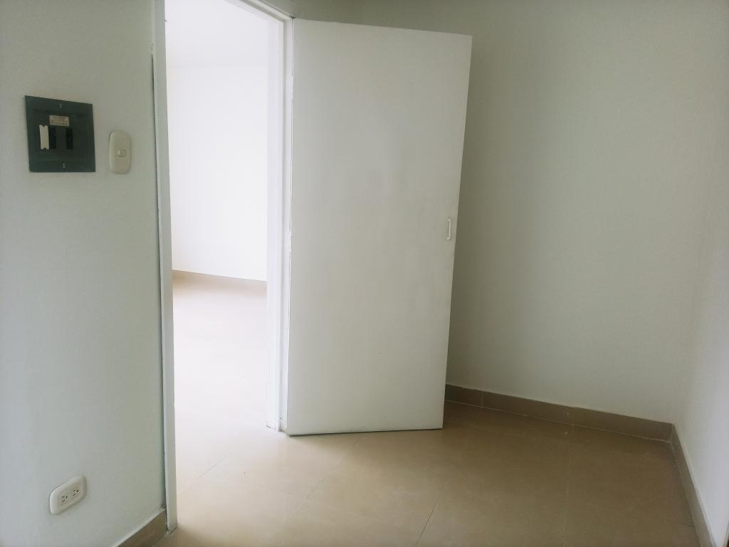Oficina en arriendo en Chapinero, Bogotá, 54 m² · foto 9 de 16