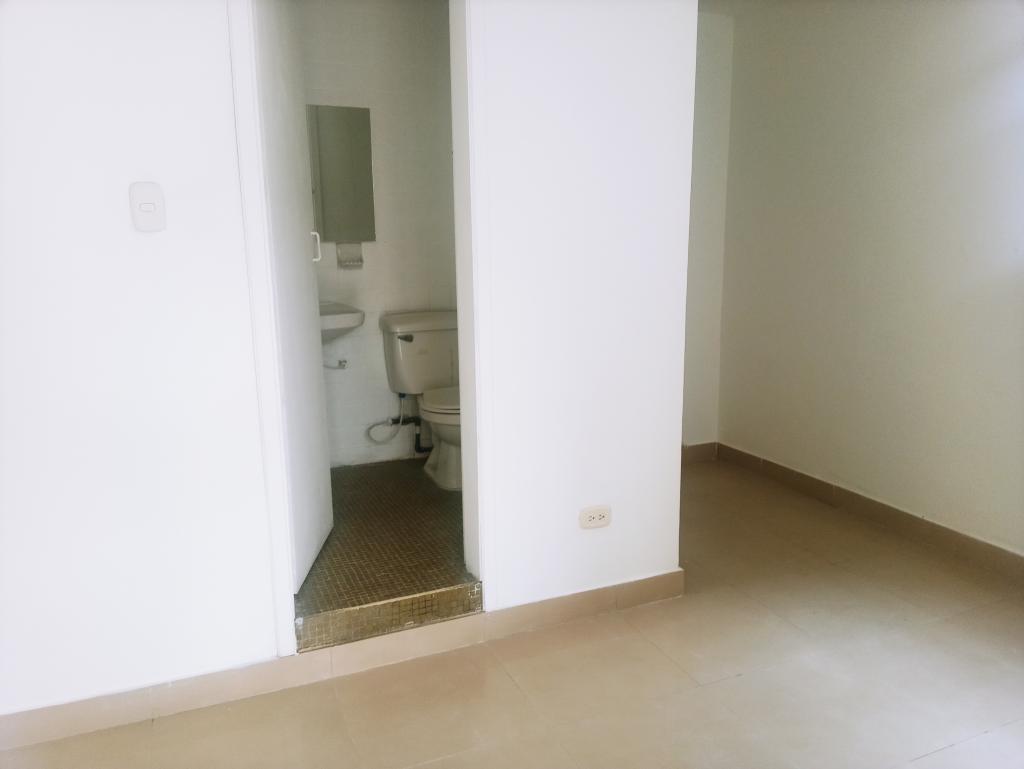 Oficina en arriendo en Chapinero, Bogotá, 54 m² · foto 10 de 16