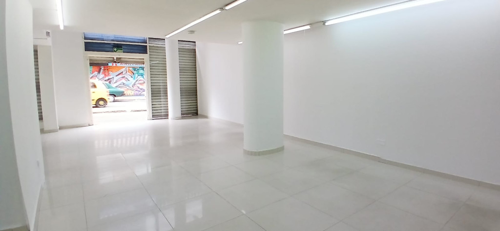 Local en arriendo en Chapinero Central, Bogotá, 81 m² · foto 2 de 13