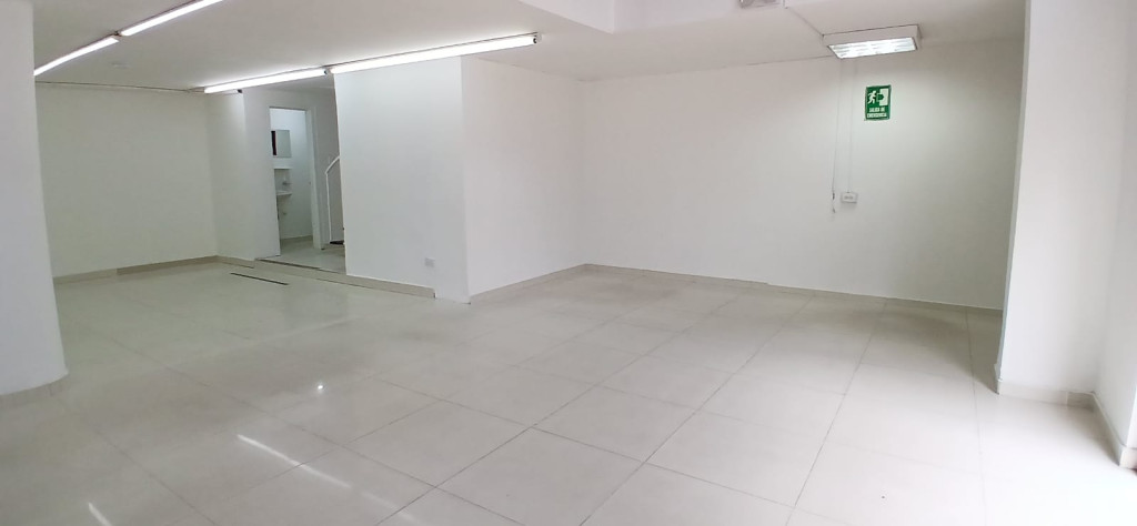 Local en arriendo en Chapinero Central, Bogotá, 81 m² · foto 4 de 13
