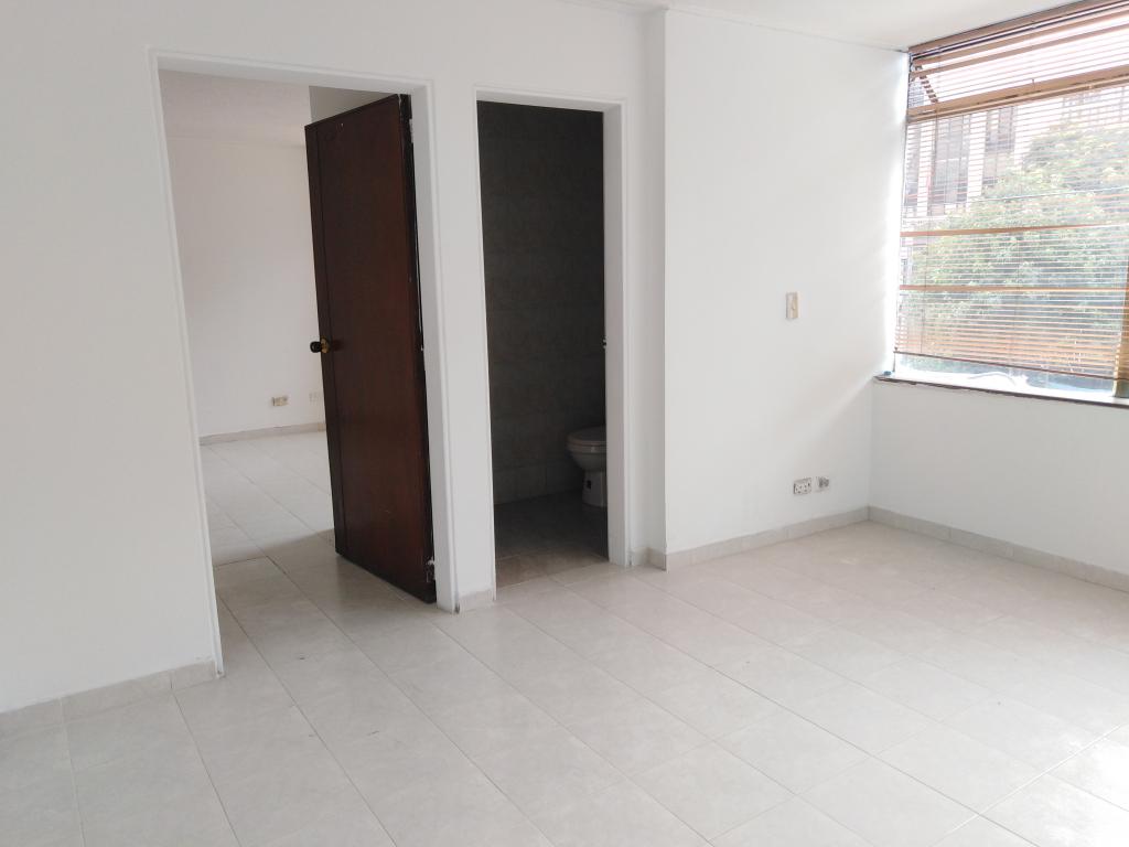 Oficina en venta en Chapinero Central, Bogotá, 38 m² · foto 14 de 17