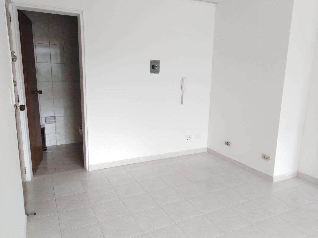 Oficina en venta en Chapinero Central, Bogotá, 38 m² · foto 9 de 17