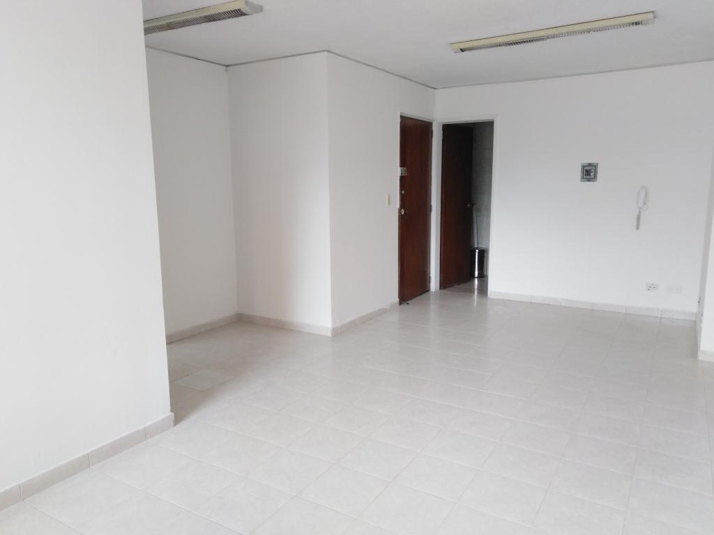 Oficina en venta en Chapinero Central, Bogotá, 38 m² · foto 8 de 17