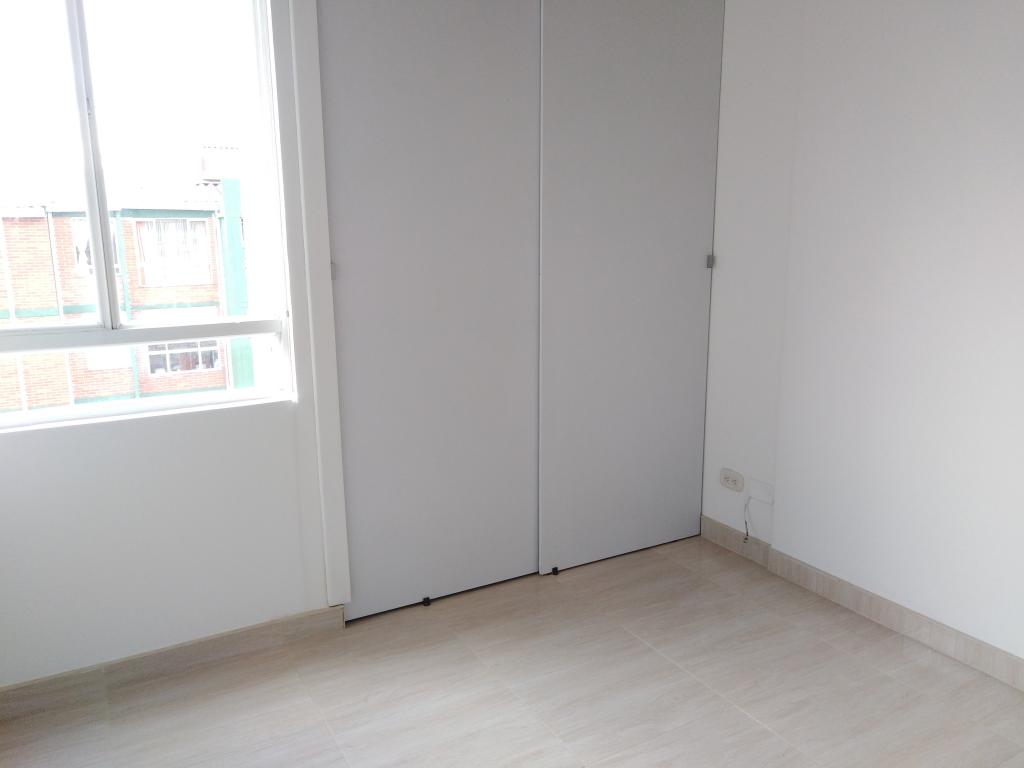 Apartamento de 3 alcobas en arriendo en Zarzamora, Bogotá, 48 m² · foto 20 de 24