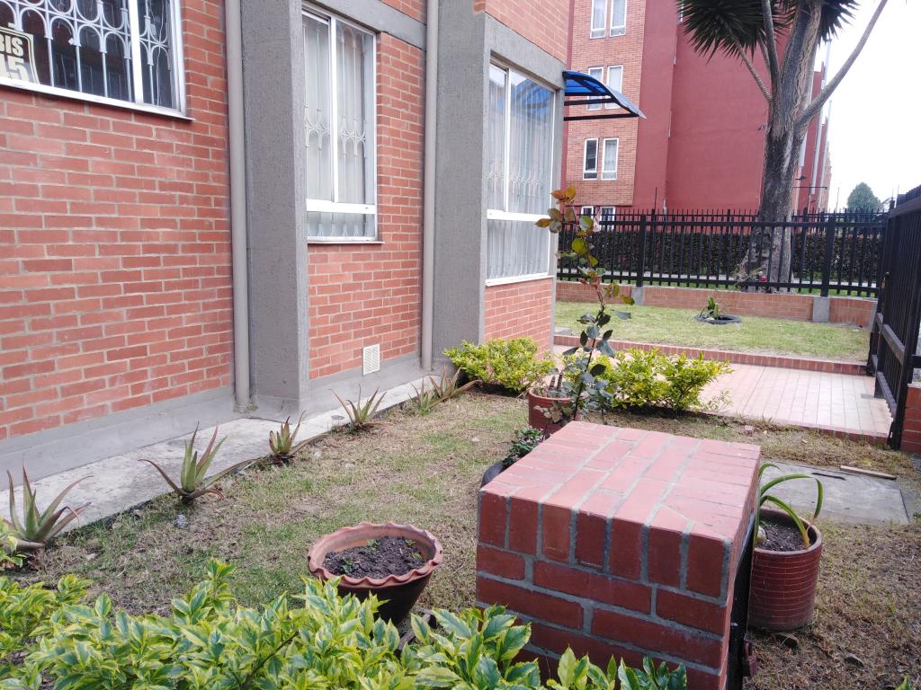 Apartamento de 3 alcobas en arriendo en Zarzamora, Bogotá, 48 m² · foto 3 de 24
