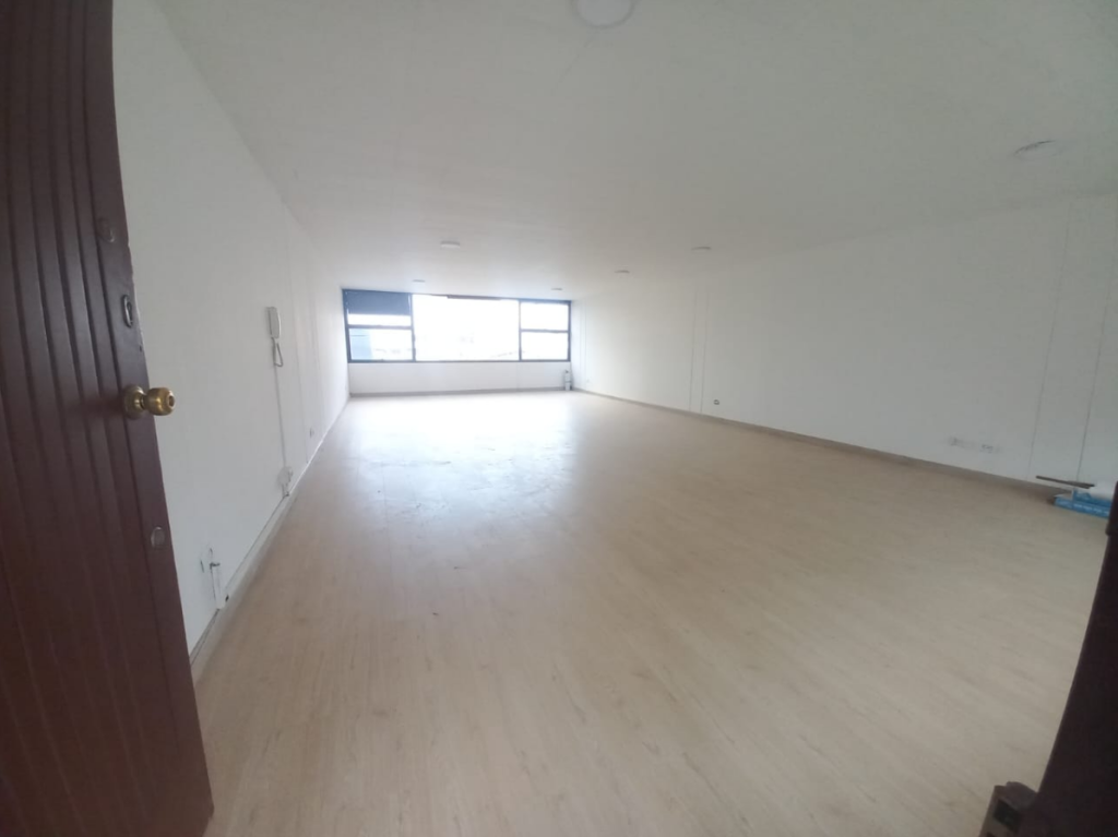 Oficina en venta en Chapinero Central, Bogotá, 51 m² · foto 2 de 8
