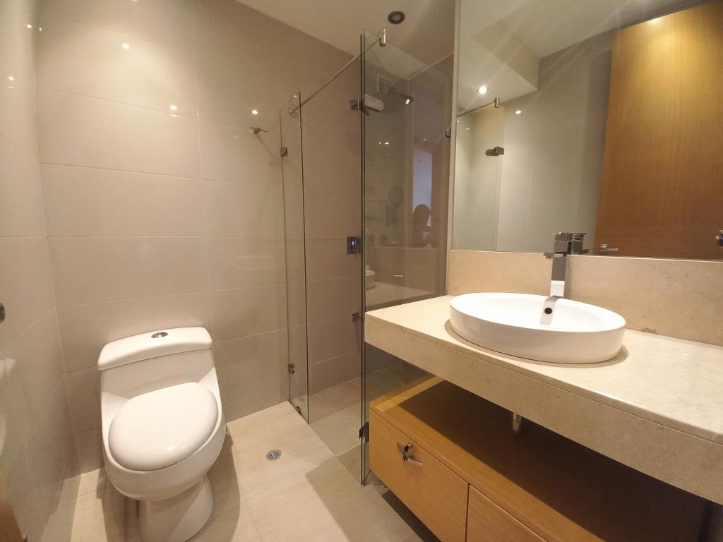 Apartamento de 3 alcobas en arriendo en Chico, Bogotá, 182 m² · foto 20 de 24