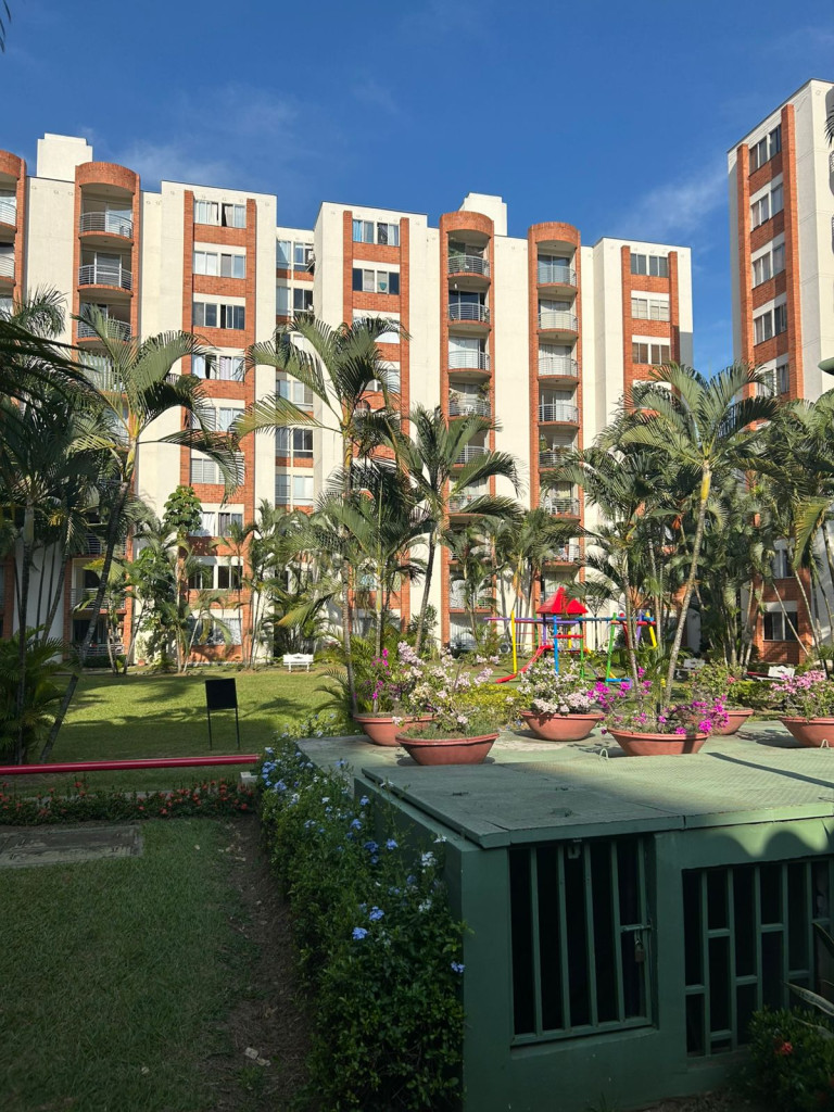 Apartamento En Arriendo - Valle Del Lili, Cali