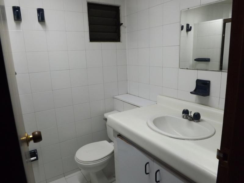 Apartamento En Venta - Bellavista, Cali