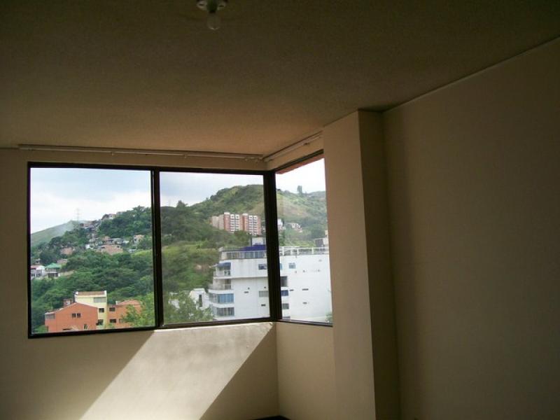 Apartamento En Venta - Bellavista, Cali