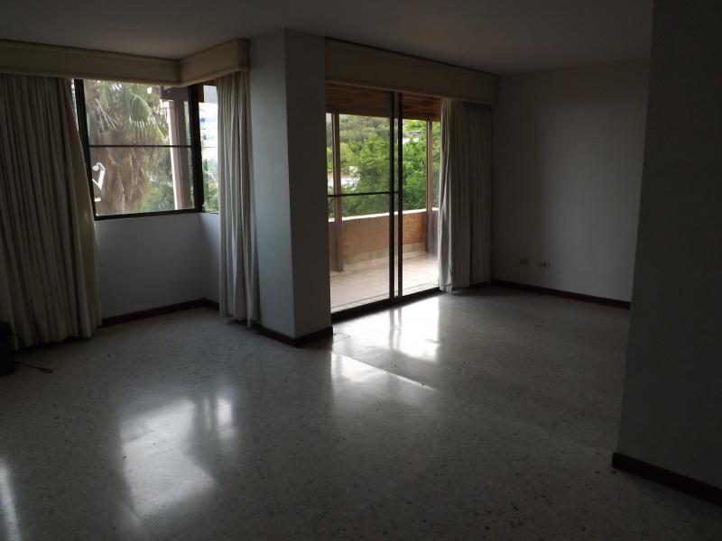 Apartamento En Venta - Bellavista, Cali