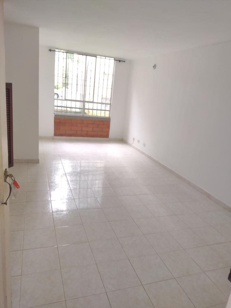 Apartamento En Venta - Aguacatal, Cali