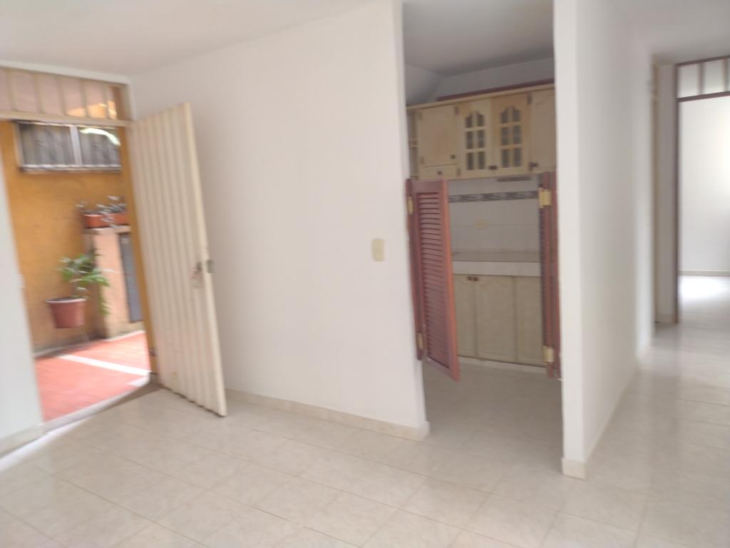 Apartamento En Venta - Aguacatal, Cali