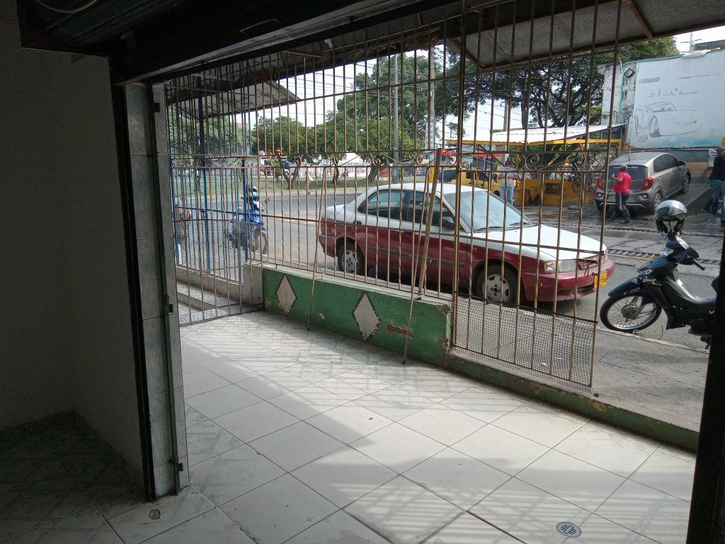 Local En Arriendo - Asturias, Cali