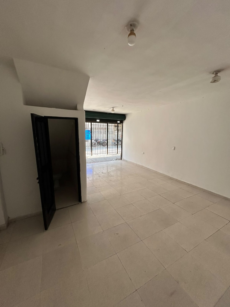 Local En Arriendo - El Diamante, Cali