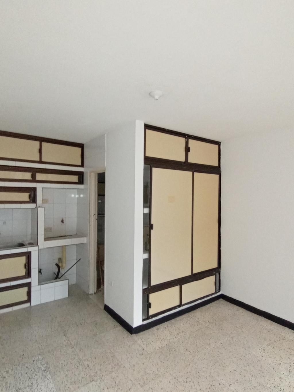 Apartaestudio En Arriendo - Cristóbal Colón, Cali