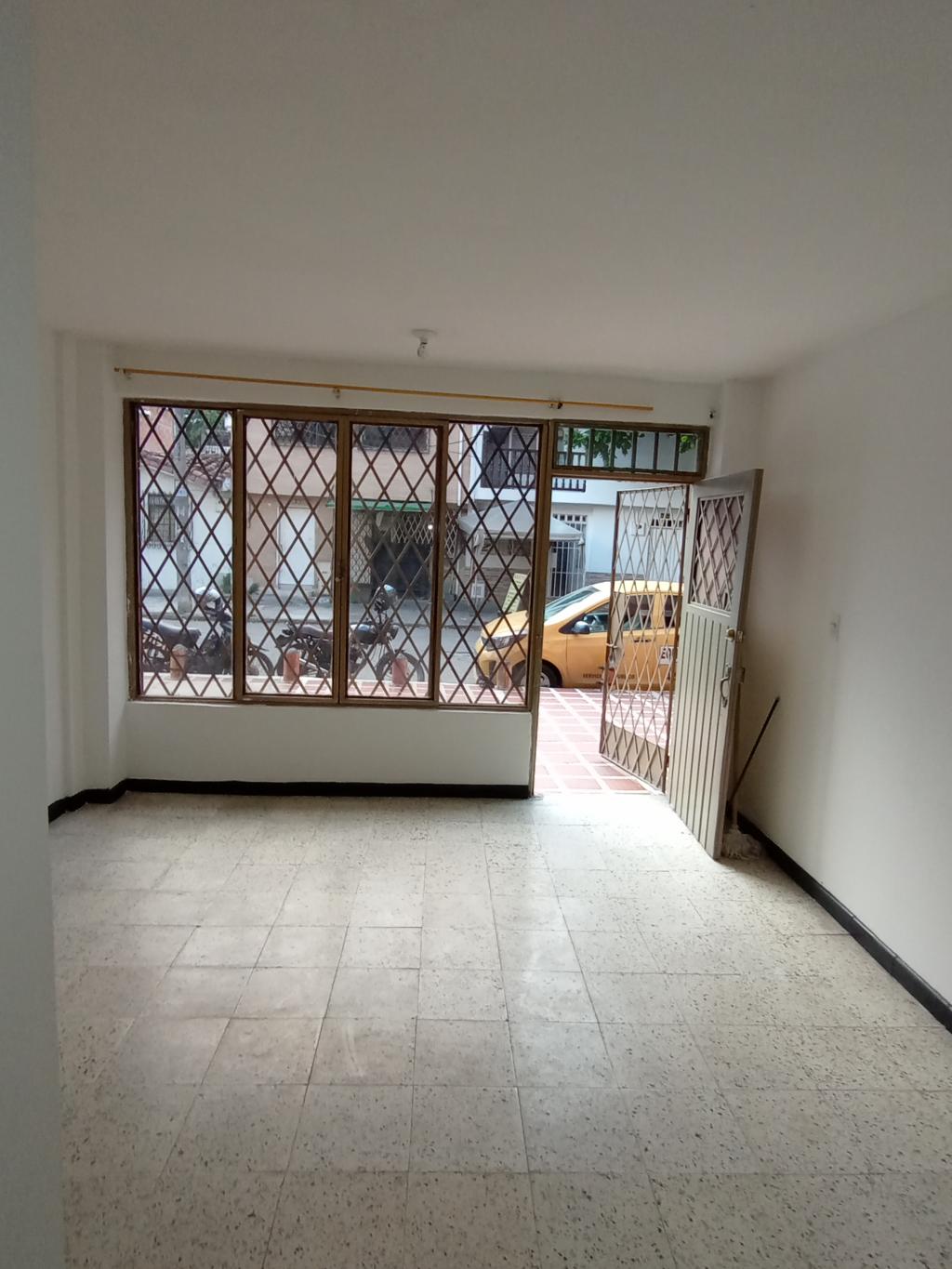 Apartaestudio En Arriendo - Cristóbal Colón, Cali