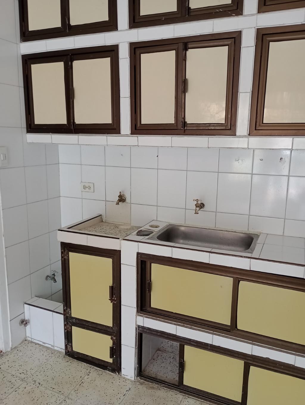 Apartaestudio En Arriendo - Cristóbal Colón, Cali