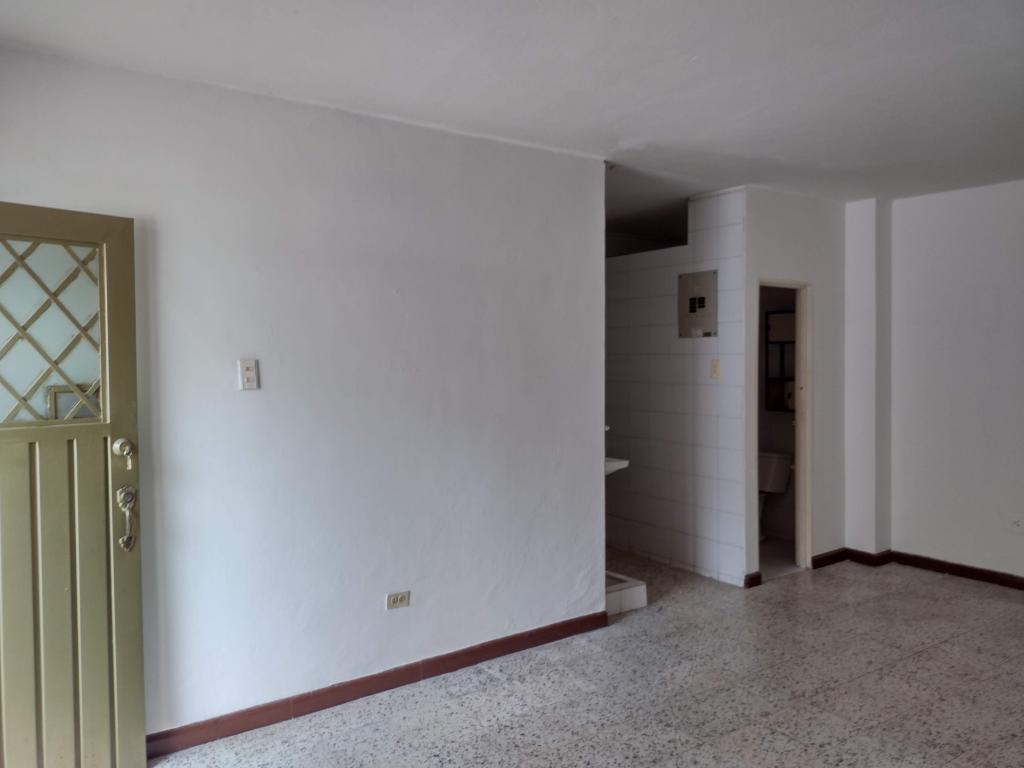 Apartaestudio En Arriendo - Cristóbal Colón, Cali