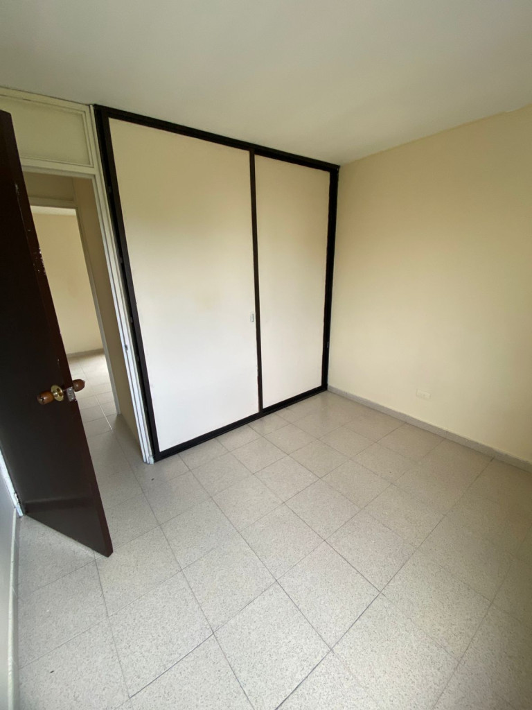 Apartamento En Venta - Santa Anita, Cali