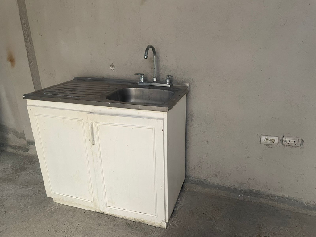 Bodega En Venta - Bretaña, Cali