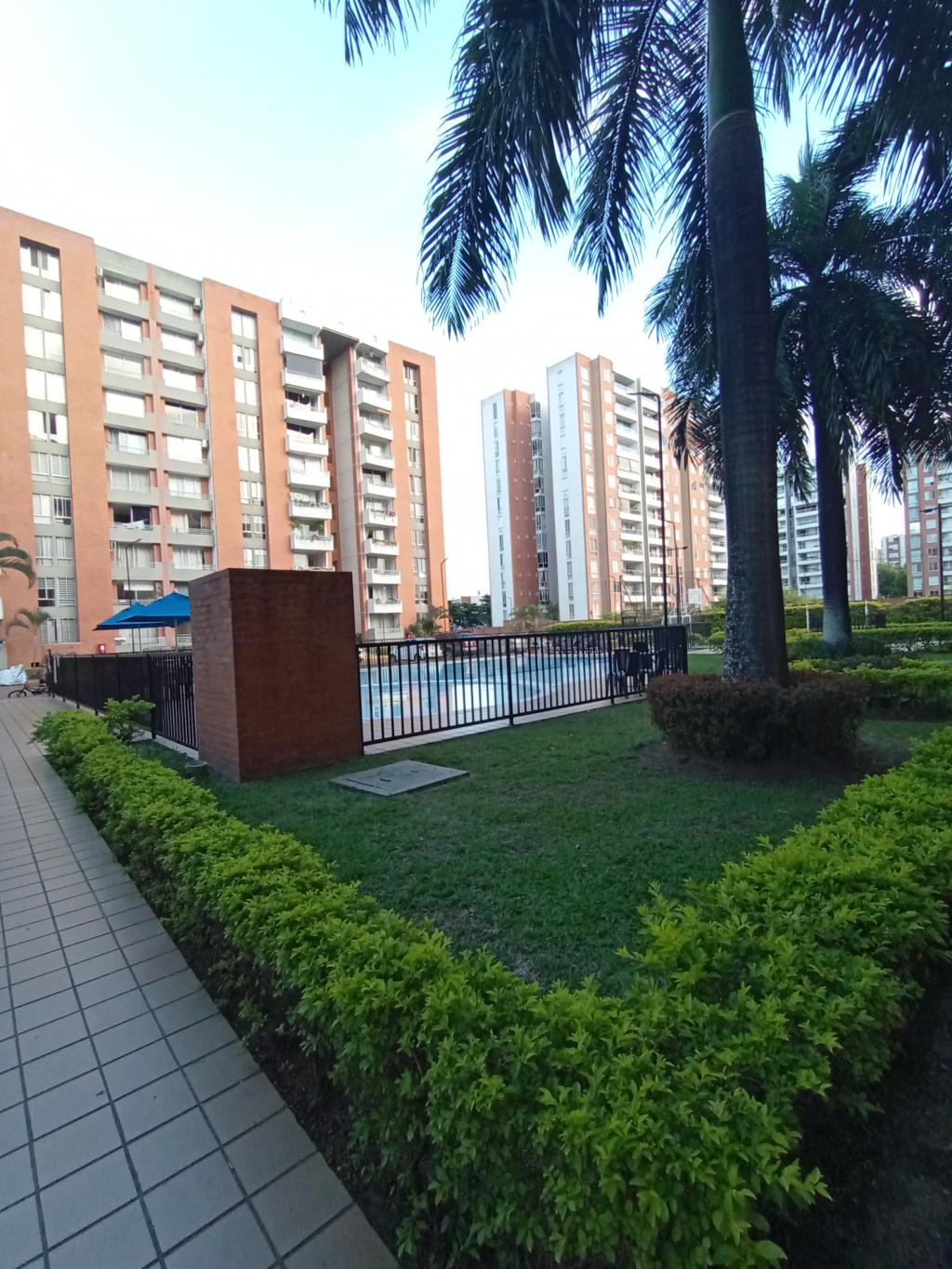 Apartamento En Arriendo - Valle Del Lili, Cali