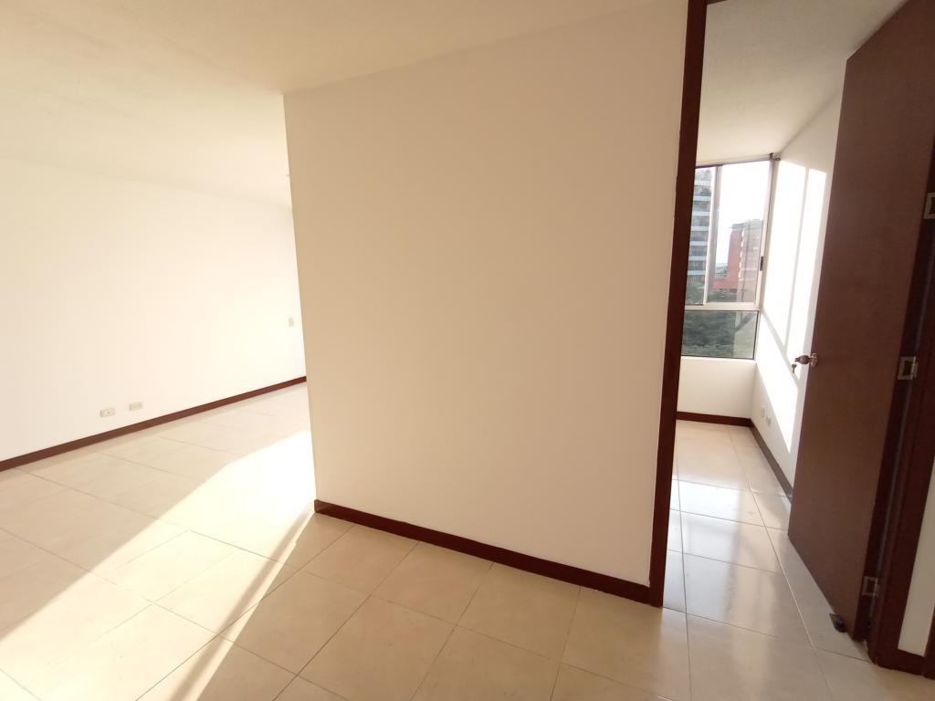 Apartamento En Arriendo - Valle Del Lili, Cali