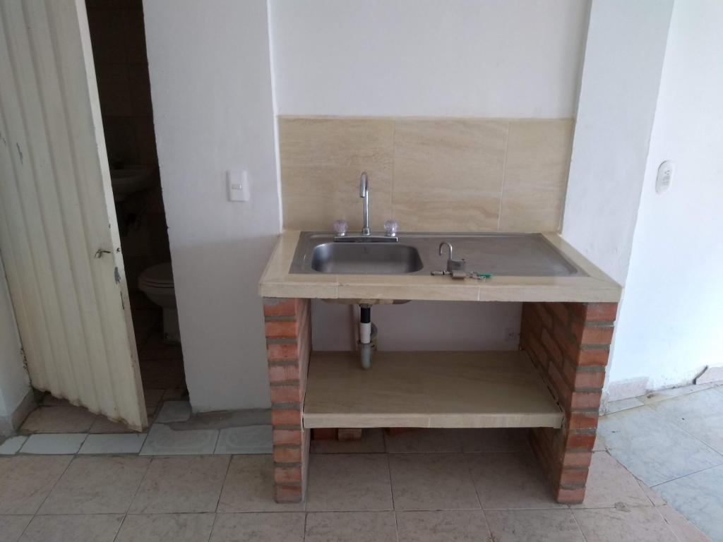 Local En Arriendo - Villa Colombia, Cali