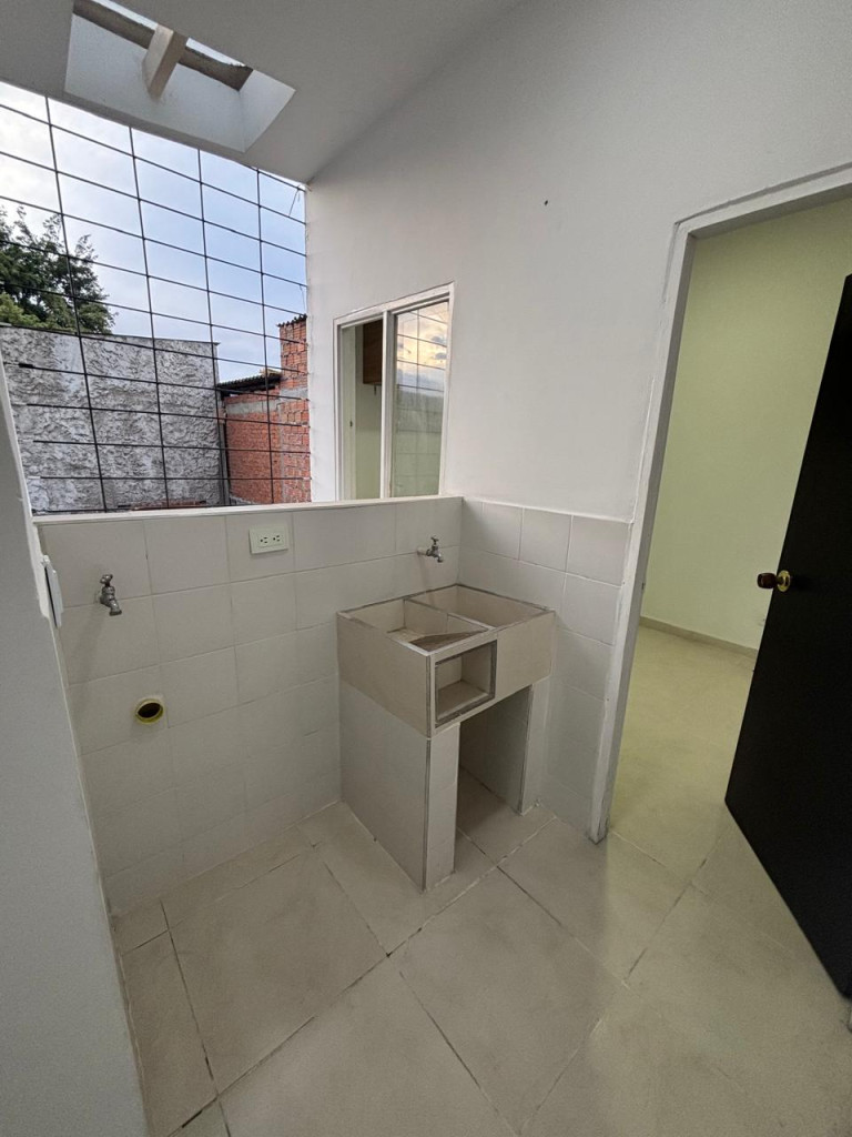 Apartamento En Arriendo - Brisas De Los Alamos, Cali